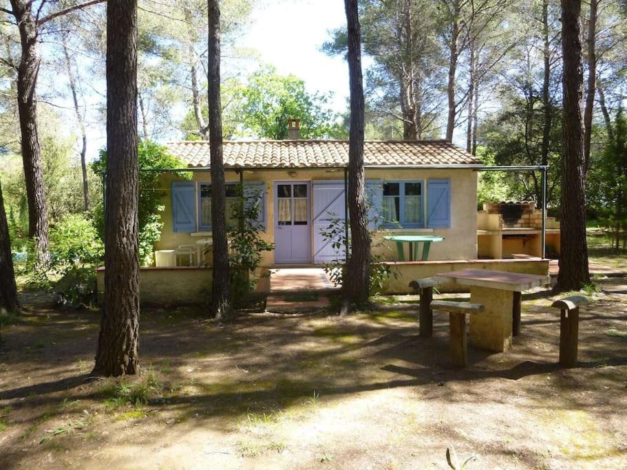 Maisonnette En Pleine Nature Le Beausset Dış mekan fotoğraf