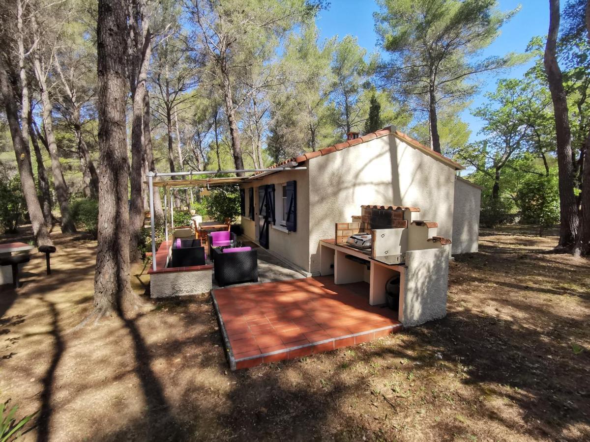 Maisonnette En Pleine Nature Le Beausset Dış mekan fotoğraf